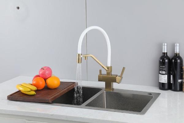Смеситель для кухни с подключением питьевой воды Gappo G4395-63 (золотой)